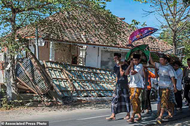 BNPB Perkirakan Lebih 430 Tewas akibat Gempa Lombok